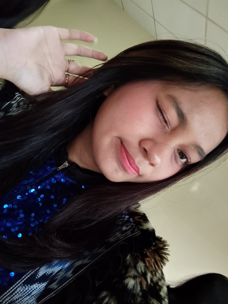 isosexcited's tweet photo. dance club shs yearbook pics 🦎🦎 https://t.co/6smOOZV3pb