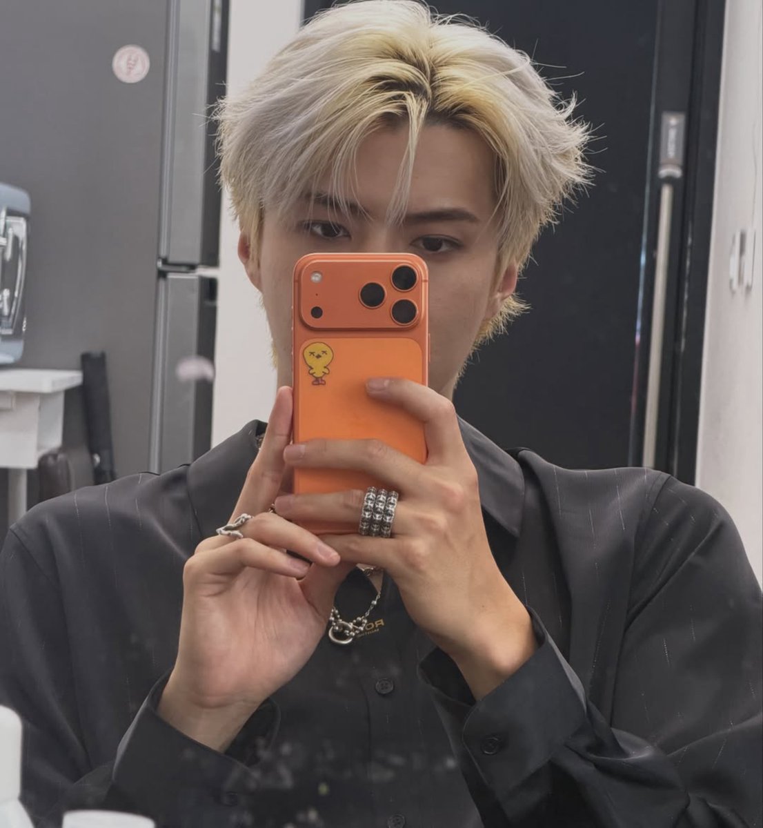 Ace_BBH's tweet photo. BOTH SEKAI IS BLONDE 😭😭😭 https://t.co/qv1lVrh644
