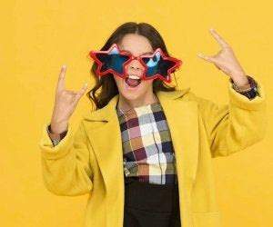 pawpaw_ray's tweet photo. 😆Today is “Wear Something Gaudy Day”😆
#Kids challenges:
🤩Read the definition of “Gaudy!”
🤩Ask your #Grandparents & #Parents if they have seen Gaudy clothes!
🤩For #FamilyNight wear Gaudy outfits – vote for the best!
#DadLife & #MomLife ideas for #FamilyBond & #Fashion! https://t.co/TmjHZ8684c