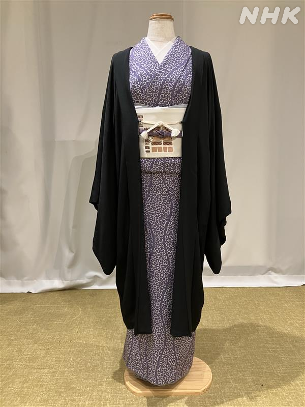 nhk_osaka_JOBK's tweet photo. #ブラッサム の展示をBKプラザにて開催中🌸
ドラマに実際に登場した衣装や小道具、出演者サインパネルなど、ドラマの世界を楽しめる展示をぜひお楽しみください！

連続テレビ小説「ブラッサム」BKプラザ展示
12月14日(月)まで※火曜日休館
NHK大阪放送局　BKプラザ内
詳細👇
https://t.co/UCEzw8KiK2 https://t.co/TsWXjFS7Yl