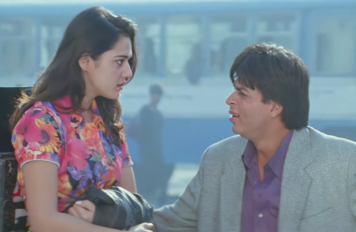 abhiie_abhi's tweet photo. #Burger 🍔 🥪 #Frenchfries 🍟 baatein.
Dil Se. 21st August 1998 #Hindifilm
by #ManiRatnam #DilSe
#SharukhKhan Sir 🌟💫✨
#PreityZinta 💖 #WorldFoodDay https://t.co/kVHeZ39oMy