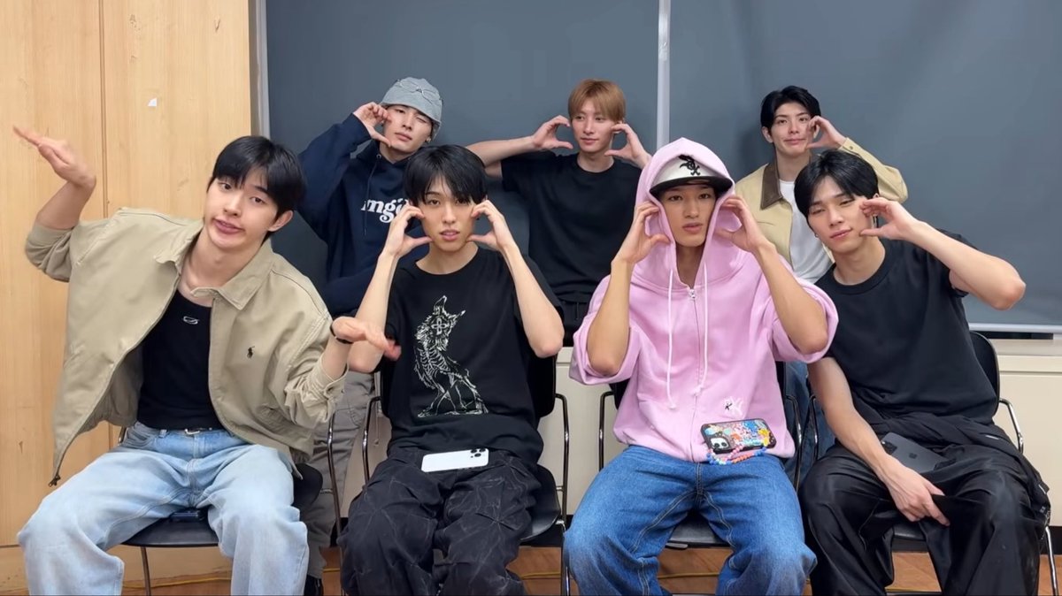yufied_'s tweet photo. my forever seven✶⋆.˚ https://t.co/eaDFm1kO1o