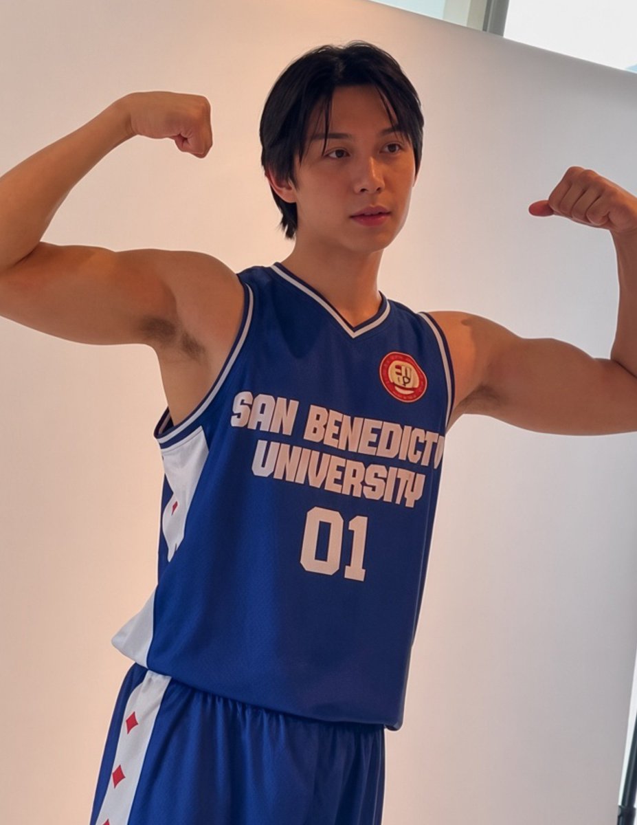 PCaster_'s tweet photo. Double flex from Iñigo. 🔥🔥🔥 https://t.co/rcobtlXsW8