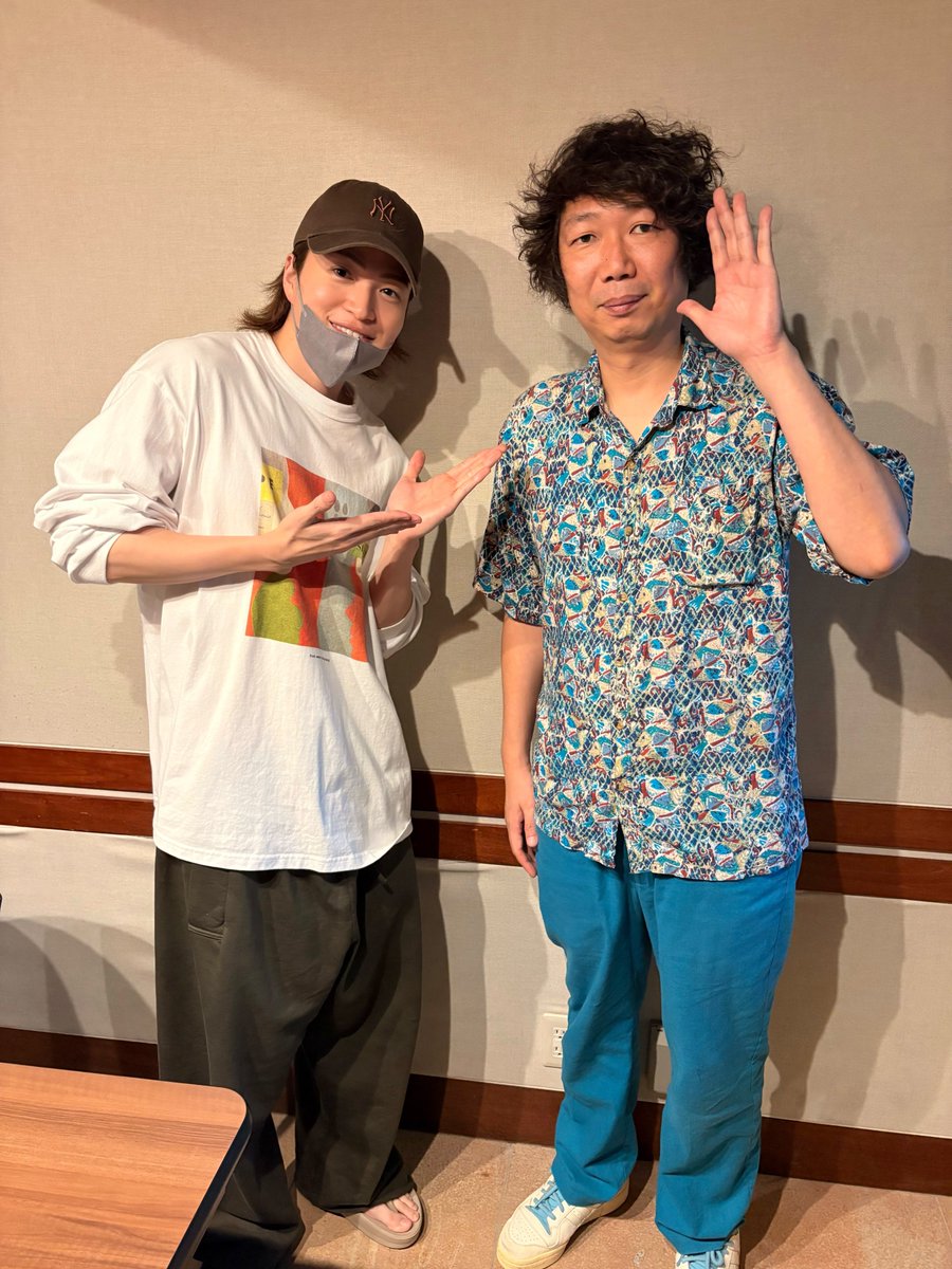 tokyofm's tweet photo. 11:00～【 #菊池風磨 #hoursz 】

🟣菊池風磨が学生のころから聴き続けている
#TOKYOFM 『Skyrocket Company』のパーソナリティ
#マンボウやしろ さんをゲストにお迎えします！

🟣2人の出会い、やしろさんが菊池風磨に
ずっと聞きたかったこととは？お楽しみに！

@manbouyashiro
#JFN #スカロケ
https://t.co/CT8gMuFb4z
