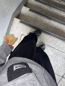 Ezwin_beta's tweet photo. 최애의 후디  #부산 https://t.co/5F10yTqldl