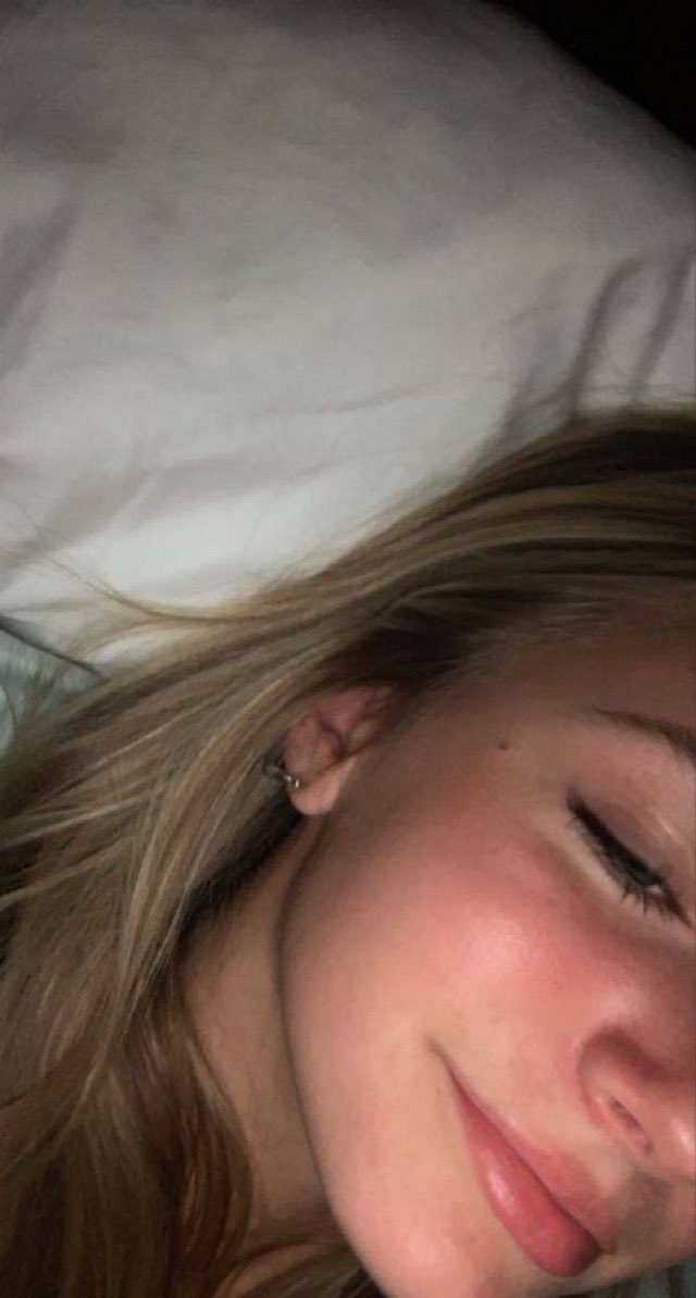 Madibabelove's tweet photo. Sending (‿ˠ‿) to everybody who says ' hey ’ 💗

and i’m serious asf, just try me🫣🥲 https://t.co/eUS5Usmozm