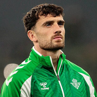 StretfordEndx's tweet photo. 🚨🚨 NEW: Manchester United are seriously CONSIDERING a move for Real Betis striker Troy Parrott and have sent scouts to watch the 24-year-old. 

Parrott registered 31 goals and 12 assists last season and has an €80M release clause. United are looking at options amid concerns over Benjamin Šeško’s injury. [@Sport_Witness] #mufc