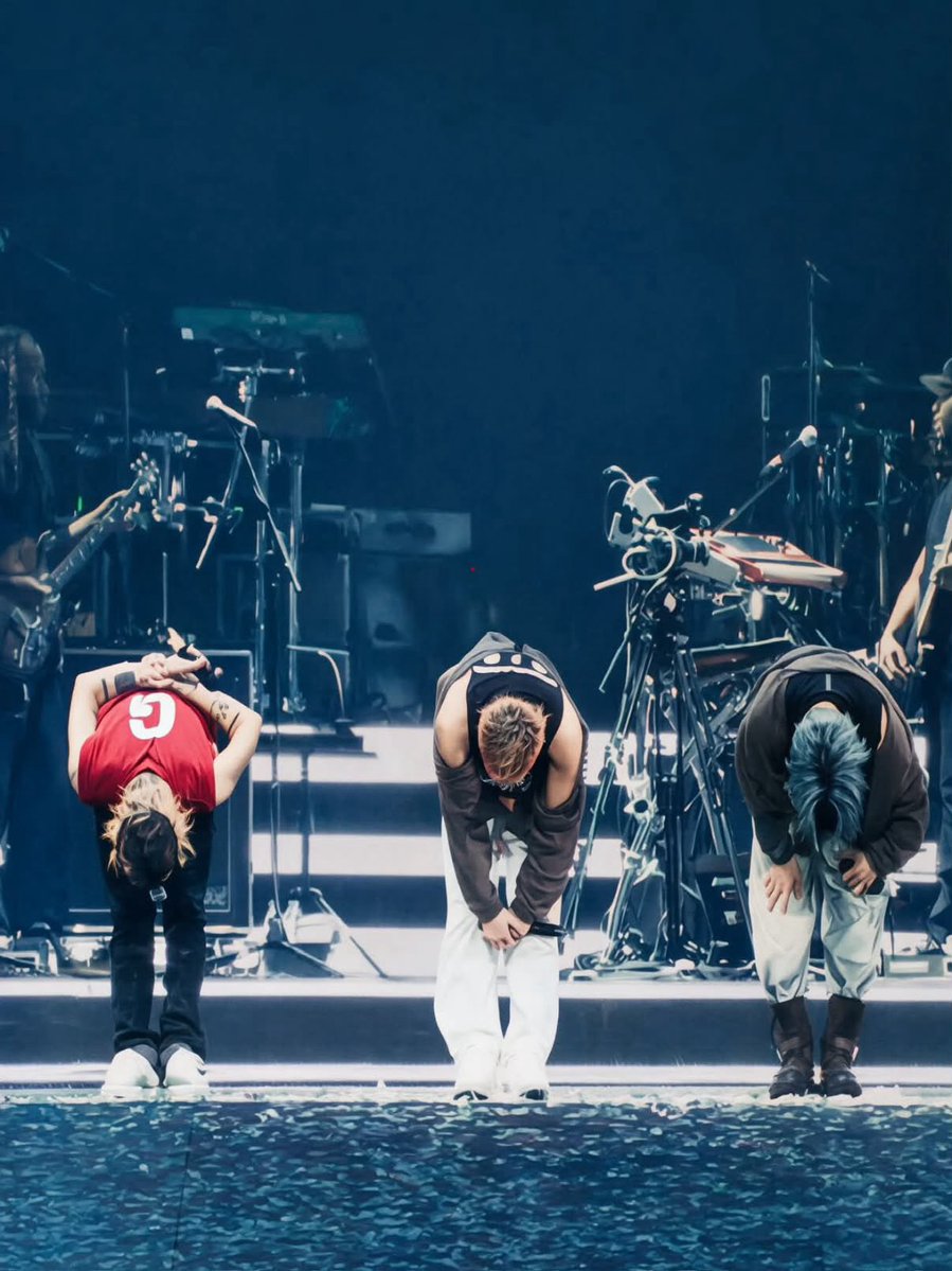 loveshoegirl's tweet photo. I vote for #BIGBANG on #2026MAMAvote

#BIGBANG #2026MAMAVOTE https://t.co/DUSypK7kY5