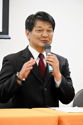 kokokara_news's tweet photo. 女子硬式野球「別海パイロットスピリッツ・クイーンズ」の監督に、投手として巨人やダイエーなどでプレーし、投手コーチも務めた吉田修司さん（拓銀出身）が就任しました。現在メンバーを募集しているチームはユニホームも発表しました
https://t.co/H0Eytf4Vmt https://t.co/Cjbjulw8Sw