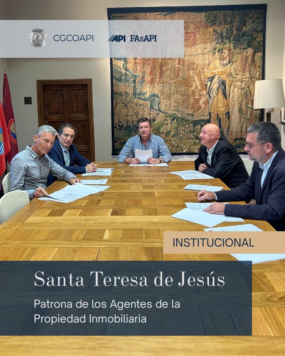 consejoCOAPI's tweet photo. 🏛️Jornadas del CGCOAPI en Ávila: celebramos nuestro Pleno institucional, la entrega de la Medalla de Oro a cuatro presidentes colegiales y la tradicional Ofrenda Floral junto al escultor Carlos Otal Ruzafa. 💐
Gracias al @Ayto_Avila por su constante apoyo 🤝#AgentesAPI https://t.co/5Q5khlBLQE