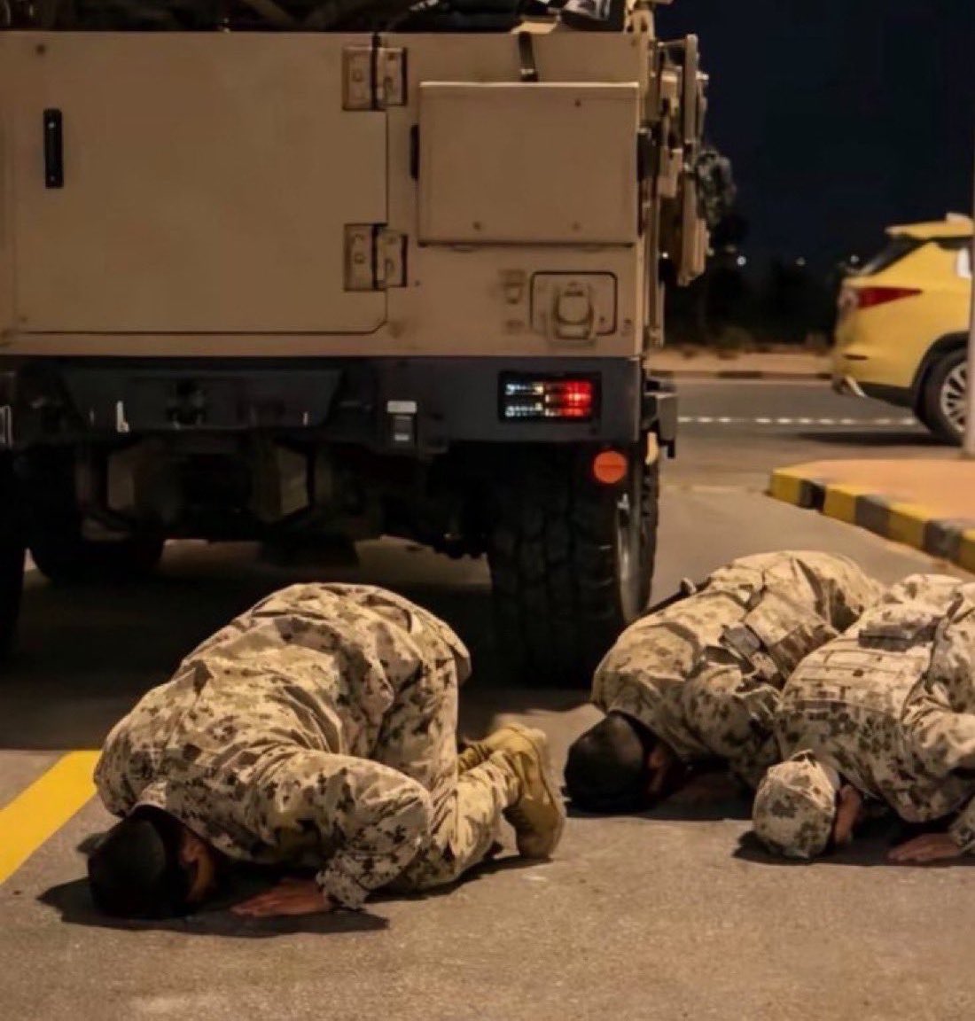iFalcon10's tweet photo. ﴿مِّنَ الْمُؤْمِنِينَ رِجَالٌ صَدَقُوا مَا عَاهَدُوا اللَّهَ عَلَيْهِ﴾ https://t.co/b0luCPs4XH