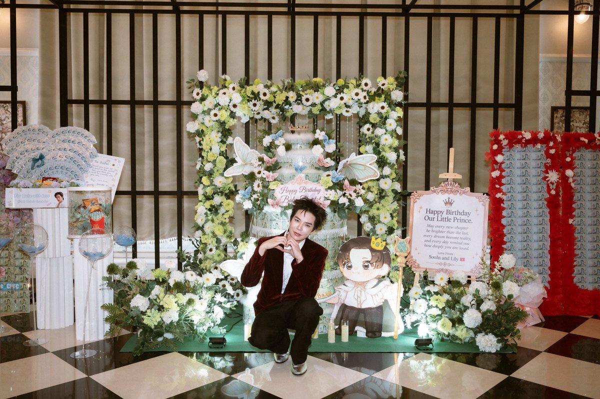 BoutBabe_Ent's tweet photo. Thank you to every fan for all the thoughtful gifts and the incredible fan projects filled with so much love and dedication. 🫶🏻 Our team is truly grateful for your continued support for Babe and everyone behind the scenes.

Please continue to support Babe as he grows, develops, and shines even brighter. We look forward to sharing this journey with all of you. 🤍

From the bottom of our hearts, thank you for everything. We deeply appreciate and respect the love, dedication, and kindness you have always shown us. 👑✨

#TheRoyalBoxBabeFancon2026
#BabeFancon #babiibabe #BoutBabeEntertainment