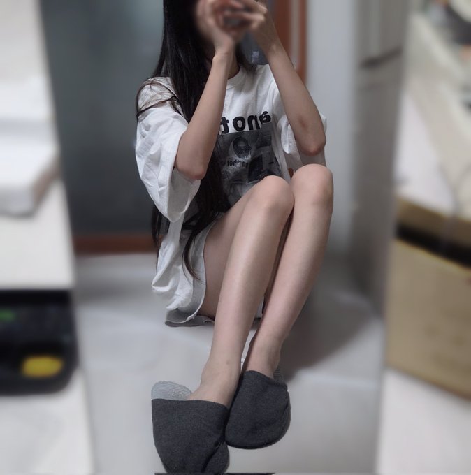 fakeyeezys05's tweet photo. 보평 해줄사람   #신음 #섹트 #변녀 https://t.co/C83fl2LmRV