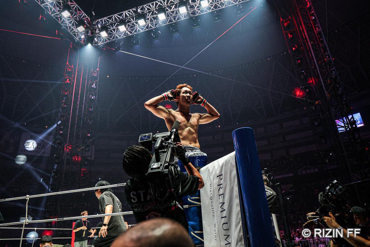 C7cSmn777's tweet photo. MMA Fighter朝倉未来の写真で
この4枚が特に大好き過ぎる https://t.co/41awcUYQns