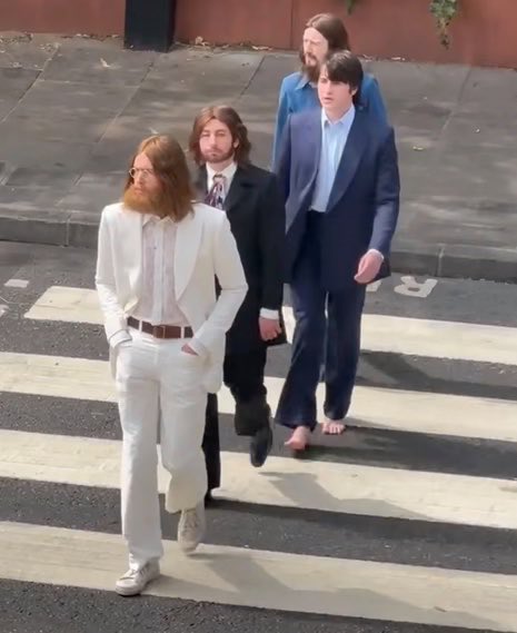 historyrock_'s tweet photo. 84-year-old Paul McCartney has just one complaint about the upcoming series of Beatles biopics: the difference in height between the actors. 

In a conversation with director Sam Mendes, Paul joked when he discovered that Paul Mescal, who will play him, seemed shorter than Harris Dickinson, who was cast as John Lennon.

McCartney recalled that the four Beatles were all about the same height, although Ringo Starr was slightly shorter. Upon seeing a photo from the shoot in which the characters were crossing Abbey Road, he noticed that the Paul in the movie stood out because he was shorter.