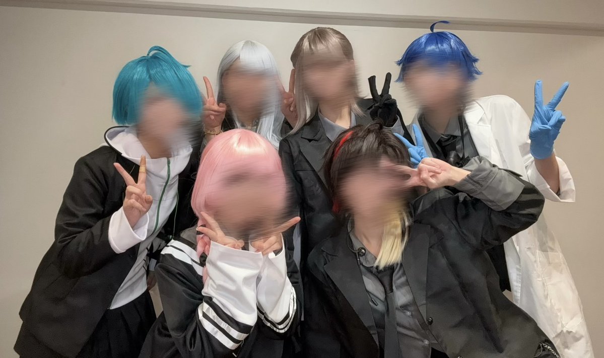 cos_1oN's tweet photo. すっごく遅くなりましたが10/10Cosたいむ初出し生徒会会長で踊らせてもらいました🎶

なれない系統で不安でしたが大好きなみんなと一緒だったので本番もとっても楽しかったです🩷
楽しみにしてくれていた方.可愛かったよ！と褒めてくださった方ありがとうございました💫
#Cosたいむ
#七次元実行委員会 https://t.co/kDlRBx72bz