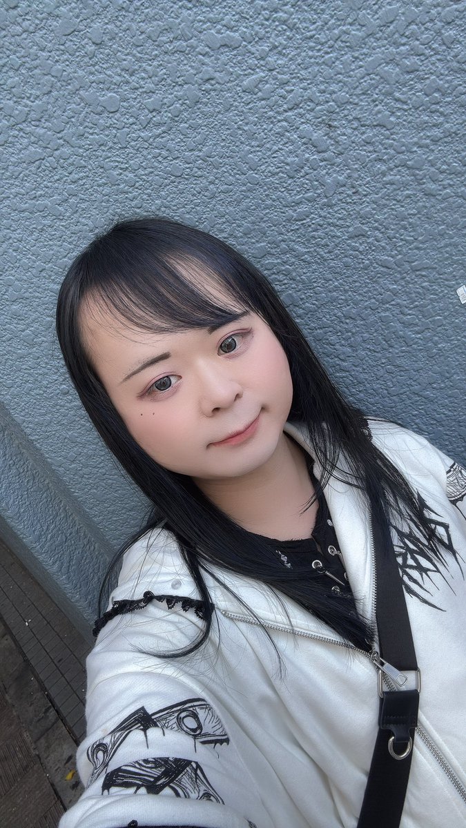 96nekoGirutyi's tweet photo. ←高校生ワイ                       現在のワイ→ https://t.co/omxjkMemgs