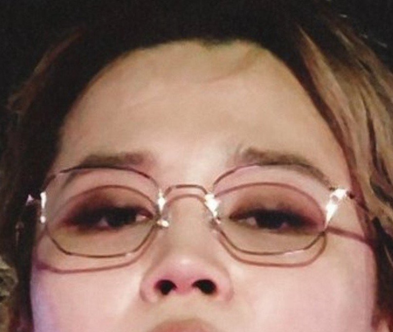 dolliepjm_13's tweet photo. omggg his smokey eyes makeup his makeup artist needs to give us that makeup vlogs please..😭 https://t.co/piyx9GPBFj