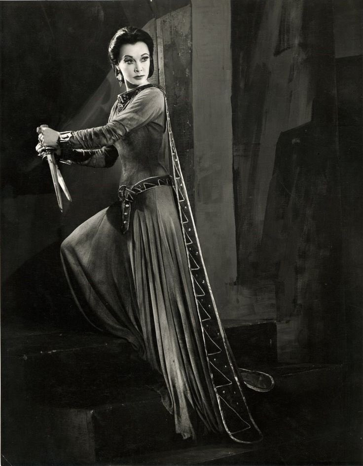 corleonedaria's tweet photo. Vivien Leigh as Lady Macbeth, 1955 https://t.co/aC44JTBKkx