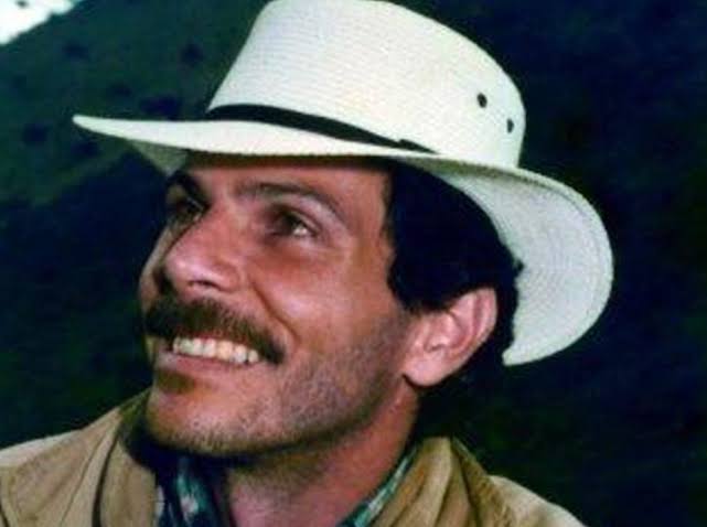 ligia281243's tweet photo. Ni el tirano mas infame borrará tu memoria Comandante Pizarro. https://t.co/eLiW498bVs