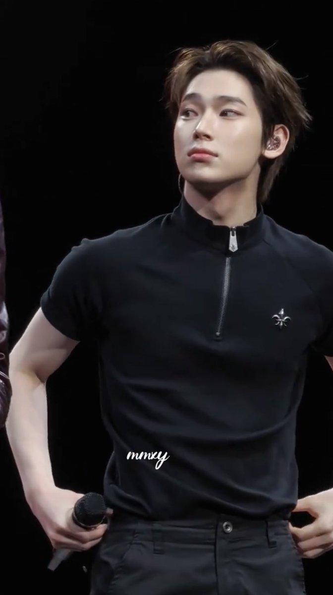 silentarchvie's tweet photo. GENUINELY ONE OF THE HOTTEST SUNOO LOOKS EVER https://t.co/wdTQmVtHn7
