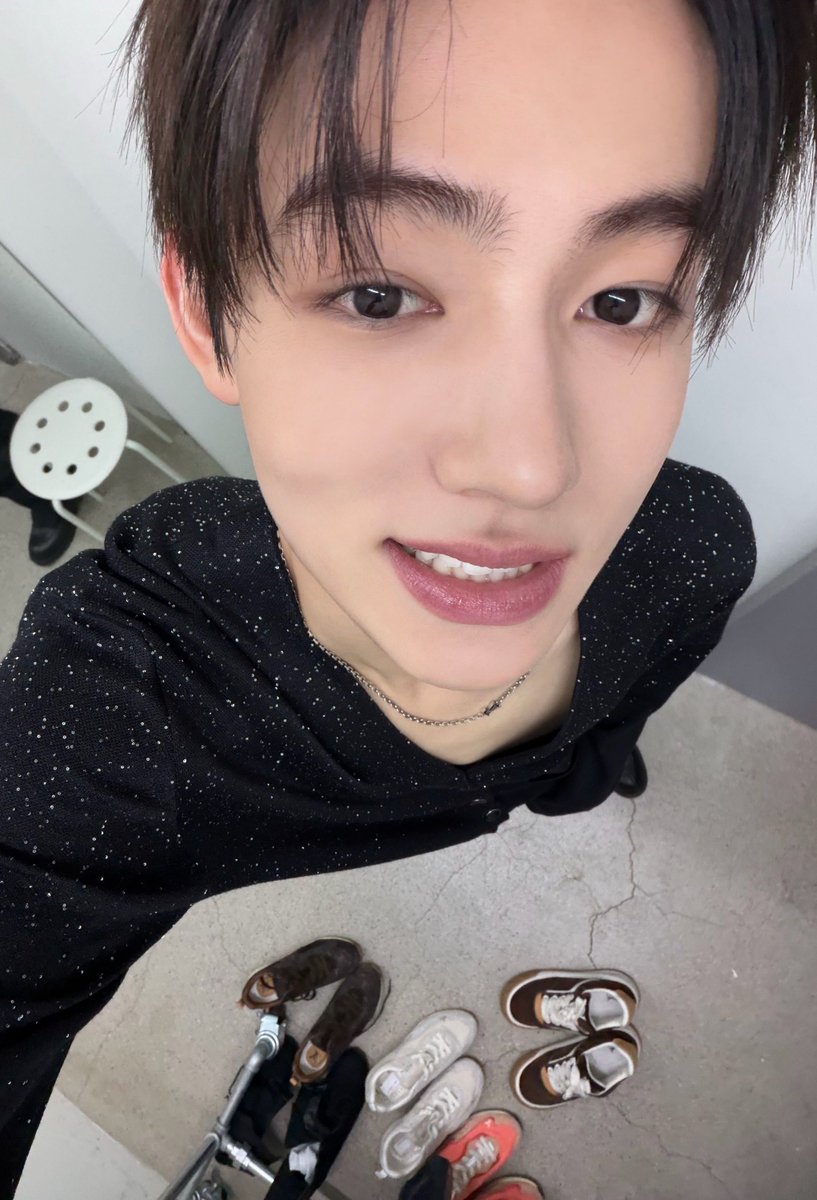 ilvkeon's tweet photo. update kay mama               update kay gf https://t.co/hNOzNlLbIa