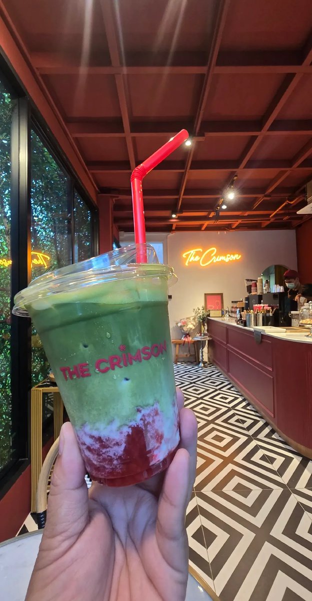 Pploy_palaloy's tweet photo. ครัวซองแอลม่อนร้านพี่เป๊กอร่อยมากกกก
ข้างนอกฟิลกรอบๆ ข้างในคือนุ่มมม ฟินนน
อร่อยยย หวานแบบละมุนนนน พูดแล้วก็อยากไปทานอีกแล้วววว
#TheCrimson
#TheCrimsonbkk
@peckpalit
#เป๊กผลิตโชค
#peckpalitchoke https://t.co/n8e6g0aCAV