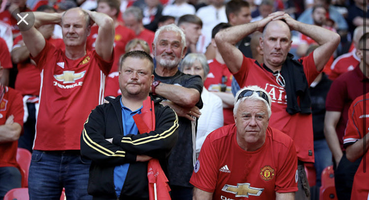 BrandConnect_NG's tweet photo. Man U fans don’t need horror movies anymore. They’ve been watching their own clubs for years… 😭😂🔴 https://t.co/4jhoiAqJcl