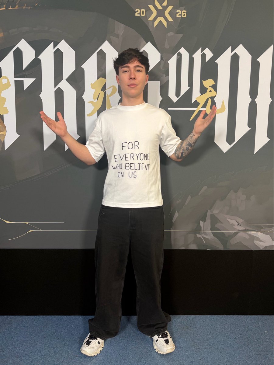 loud_lukxo's tweet photo. 2x1 vs Vitality e estamos na GRANDE FINAL DA CHAMPIONS SHANGHAI 🥹💚 https://t.co/jy4NLpxFv1