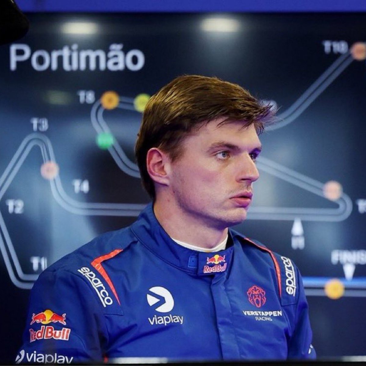 mxverschaos tweet picture