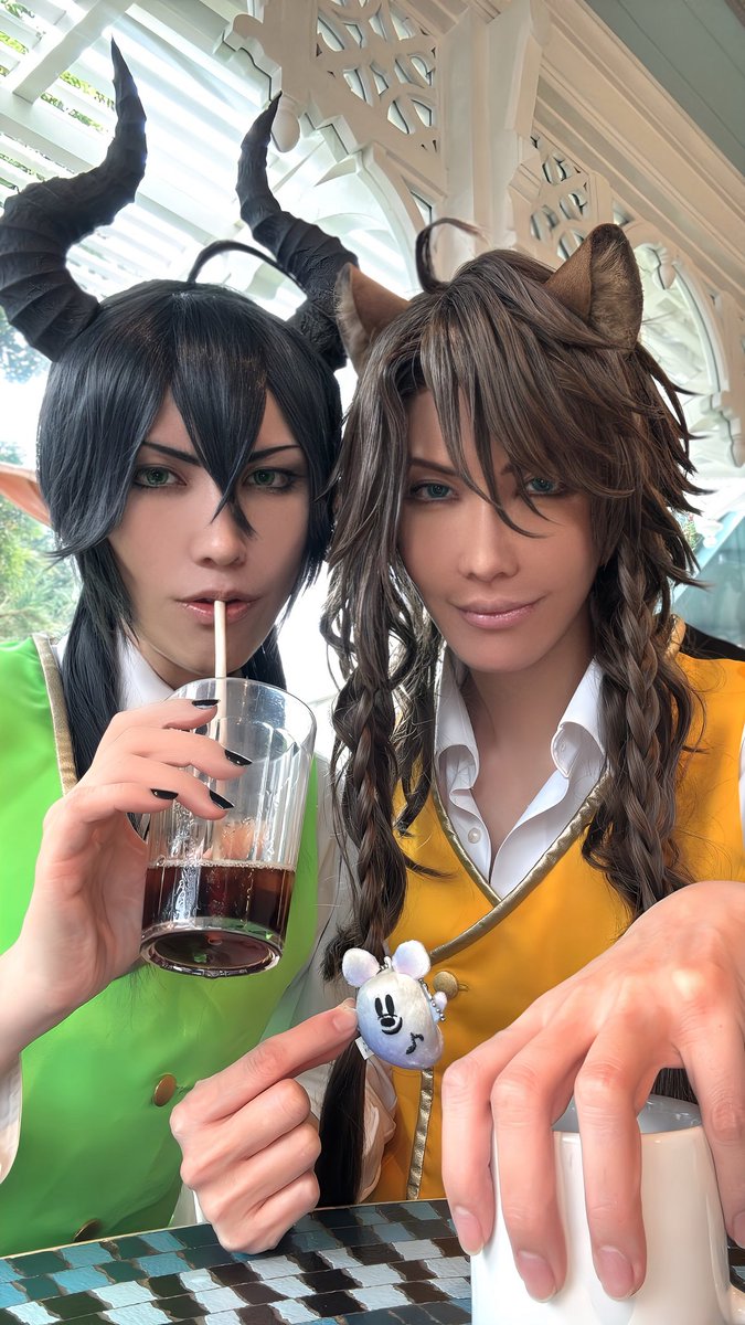kazuki_moonp's tweet photo. 険悪ロイヤルのおふしょっと
#Dハロ仮装  #Dハロツイステ https://t.co/iWO2SxRjT5