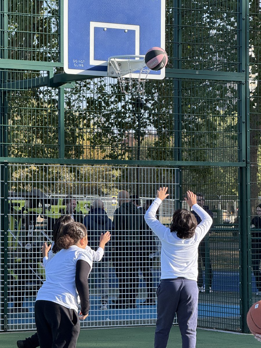 ActiveWCC's tweet photo. What a launch! ⛹🏾‍♂️💪🏼🥳 @LM_Westminster - Cllr Karen Scarborough & Cllrs Richard Rigby, Geoff Barraclough (@w9maidavale) Nafsika Thalassis, unveil the upgraded MUGA & outdoor gym.

The MUGA got put to test, as @melita1994 & young people from @StAugustinesCE shot some hoops, alongside Play Innovation, MSC Consultants - the glow-up crew & team members from @EveryoneActive & ActiveWestminster were there to share in the celebrations.

Now it’s your turn. Come and give the new facilities a go.
Catch highlights from the day here: https://t.co/3aqKvtSiCi