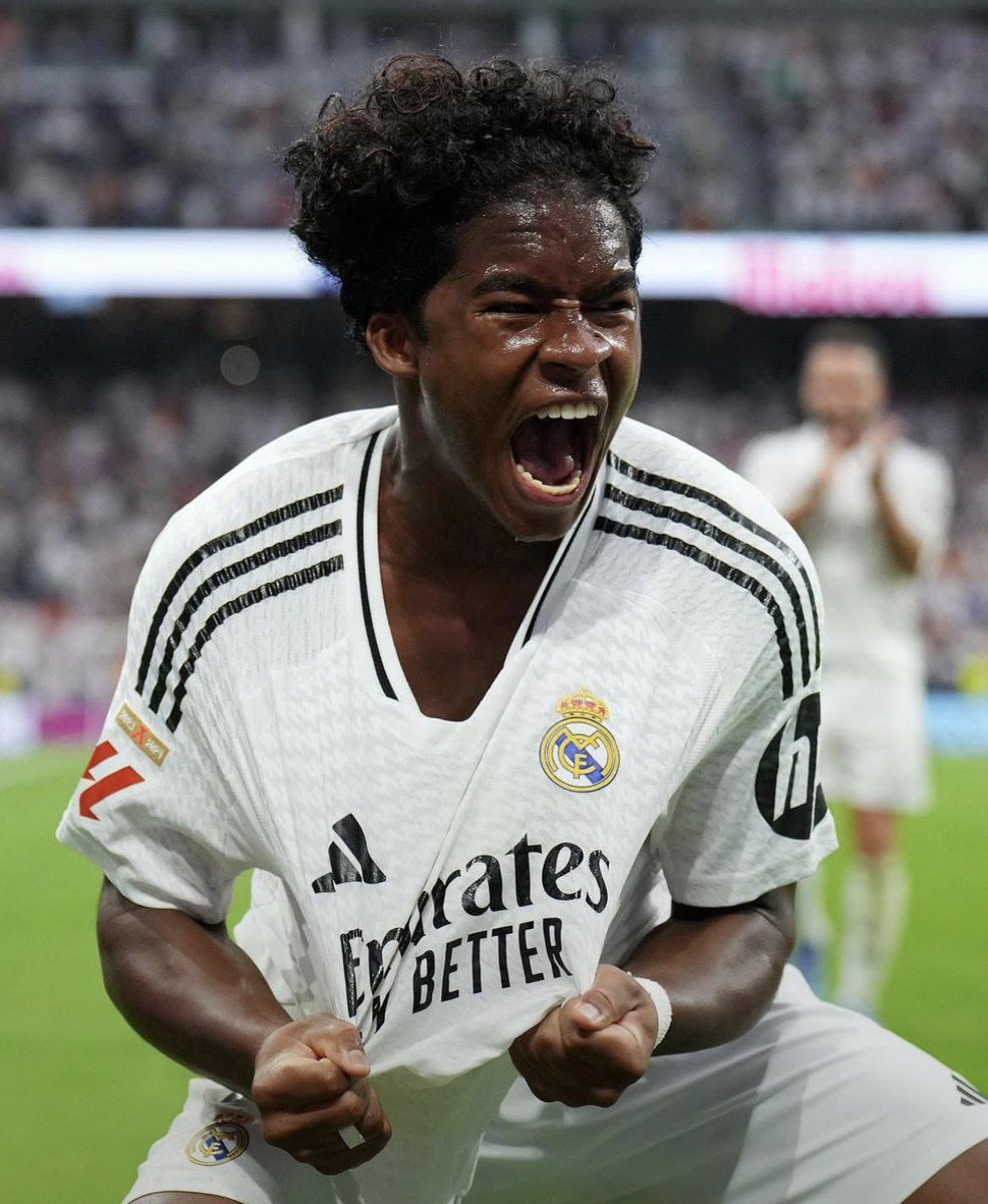 Roman_RMFC's tweet photo. 🚨 MARCA: Endrick challenges everything!

Having played just four minutes all season with rumors of a January exit swirling, he completely turns the tables in the comeback and backs up Mourinho's message. 🇧🇷⚪️ https://t.co/8x81glz40P