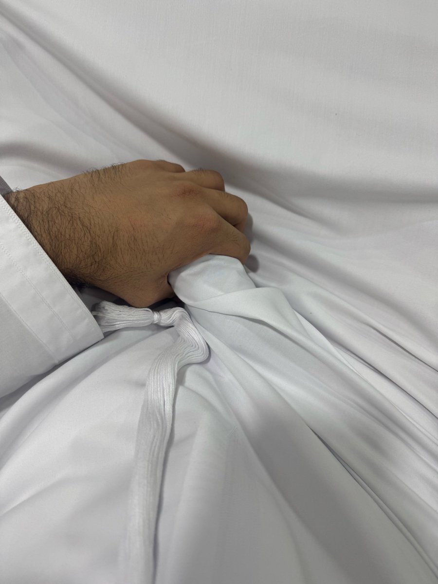 Saud6hk's tweet photo. قاعد فالميلس ومقوم، شو الحل عشان أرقد؟ 😮‍💨🔥 https://t.co/TyRJvaW1JD