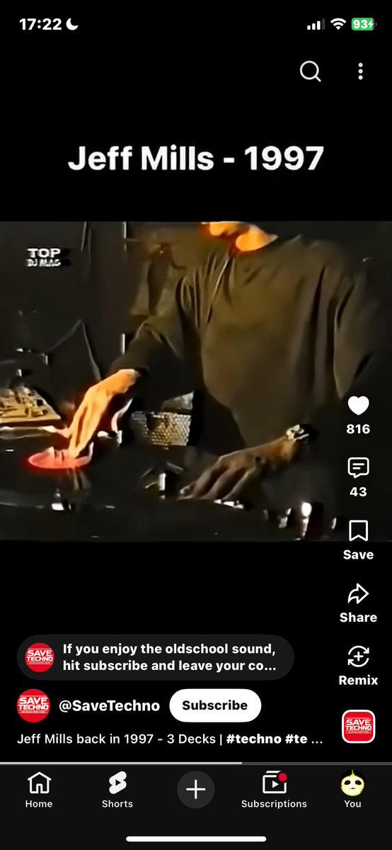 PAULEEMAK10's tweet photo. 😈 Jeff Mills back in 1997 - 3 Decks | #techno #technodj #technomusic https://t.co/2GHw0qwFHp via @YouTube https://t.co/HEfAEElDbG