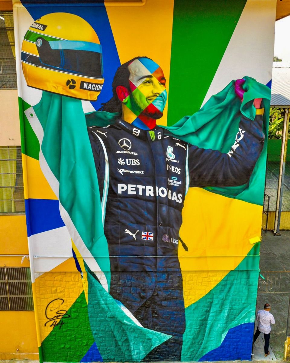 fanlewsinner's tweet photo. Lewis Hamilton, Brasil y una historia de amor 💚💛 https://t.co/kSBACALkbv