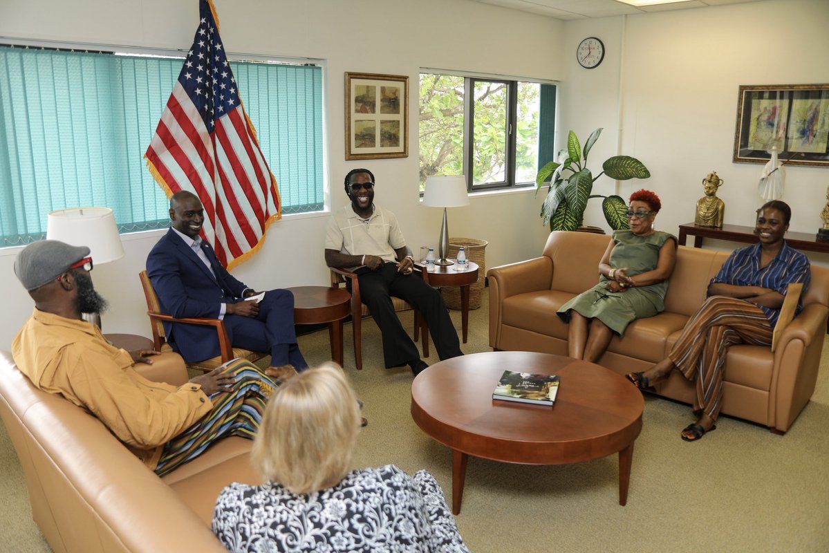 USinNigeria's tweet photo. Consul General Brandon Hudspeth welcomed Grammy-winning superstar/artist Burna Boy to U.S. Consulate General Lagos to discuss expanding collaboration between American and Nigerian creative economies. 

They explored ways to turn the cultural ties between the United States and Nigeria into real economic opportunity through commercial relationships among U.S. and Nigerian studios, labels, and streaming platforms; stronger intellectual property protection; artist and industry exchanges; and investment in creative infrastructure.