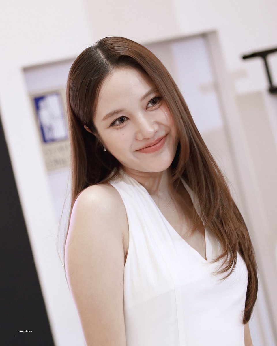 bunnytales1221's tweet photo. 📸🌷

ELEMISTH X Freen
#6THYearAnniversaryELEMISTH
#ELEMIS #ELEMISThailand
#ELEMISTHxSrchafreen
#FriendofELEMISThailand https://t.co/igQejZQPub