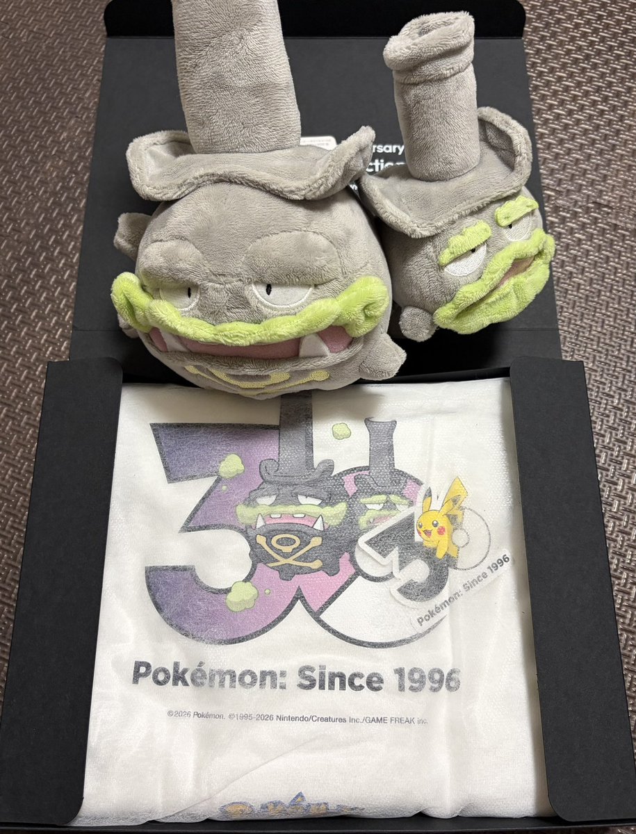 GigasDogas's tweet photo. ZOZOのポケモンTシャツ届いたあーーー！！！
可愛いよおおおおおおおお
マタドガス、レジギガス愛してるーーーー💕
永遠の相棒や！！！！
#ポケモン30周年
#ZOZOTOWN https://t.co/v3asRg0xlO
