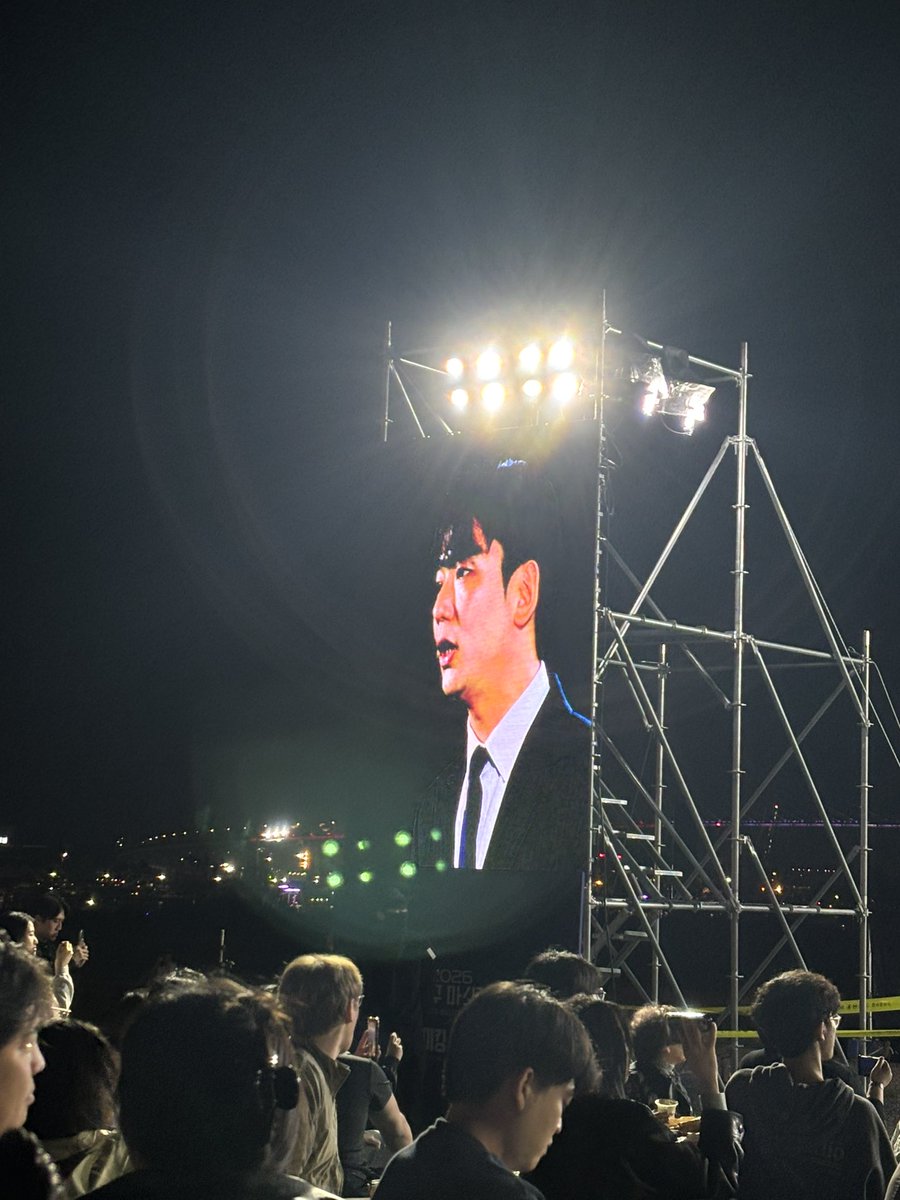 yoodada_'s tweet photo. 사투리 배우는 거 넘 웃기구 귀여웠음 ㅋㅋ https://t.co/m96PKJIapL