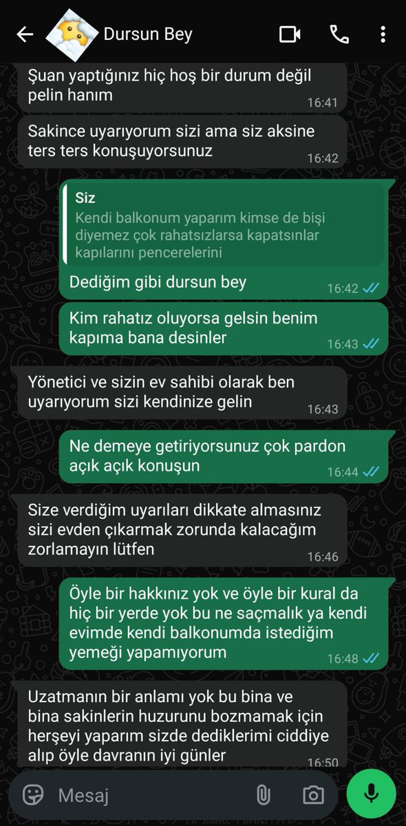 pelinylm0's tweet photo. Gerçekten bunu yapmaya hakkı var mı???? 

Kendisi ve binadaki ev sahipleri balkonda dilediğini yaparken sorun olmuyor, ben yapınca "bina huzurunu bozmak" kılıfıyla evden atılmakla tehdit ediliyorum, Ne yapacağımı ne diyeceğimi bilmiyorum... https://t.co/o3nbW5qDnL
