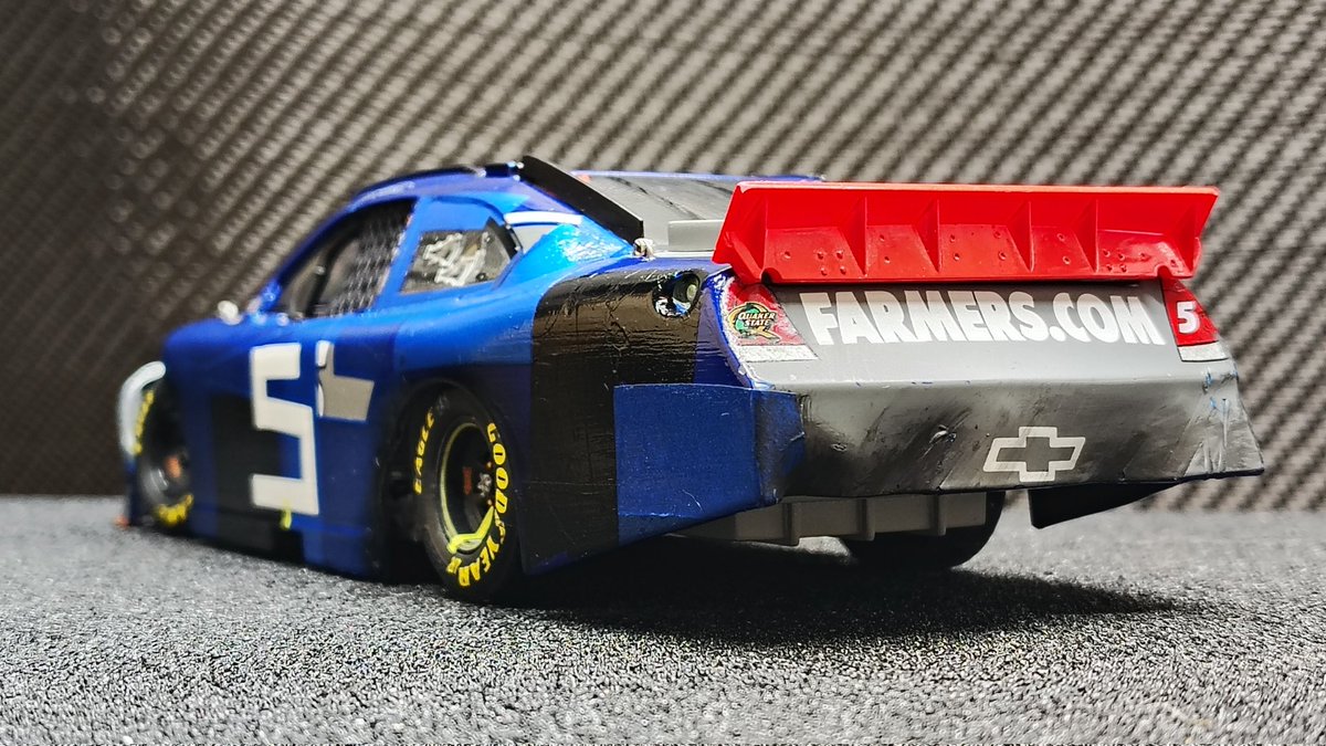 RacecarGrveyard's tweet photo. 2012 Kasey Kahne #5 Farmers Bristol Food City 500 Raced Version 1:24 Custom. Its KASEY KAHNE FRIDAY! https://t.co/34mibN16fz