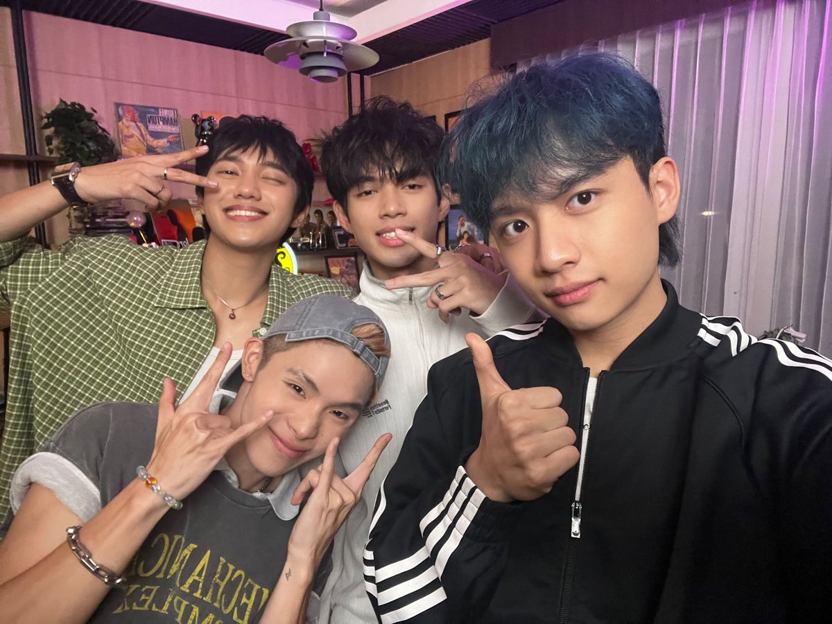 seen_updates's tweet photo. [✉️] SEEN IG-channel.

🐧: had so much fun!

#SEEN @seenbyseen__ https://t.co/wI7CpmdAJW