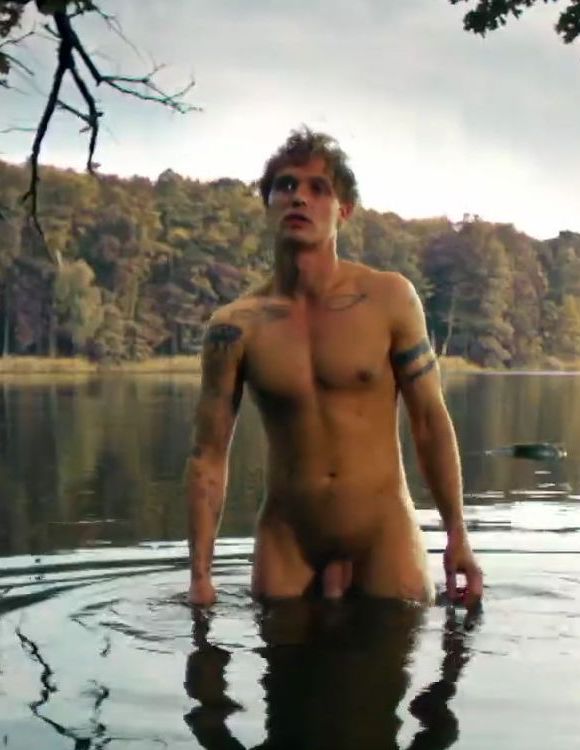 MrMan's tweet photo. 5 actors who shocked the world with their big dicks ➡️ https://t.co/WIlFU6mdWI https://t.co/g34Fa2CbdN