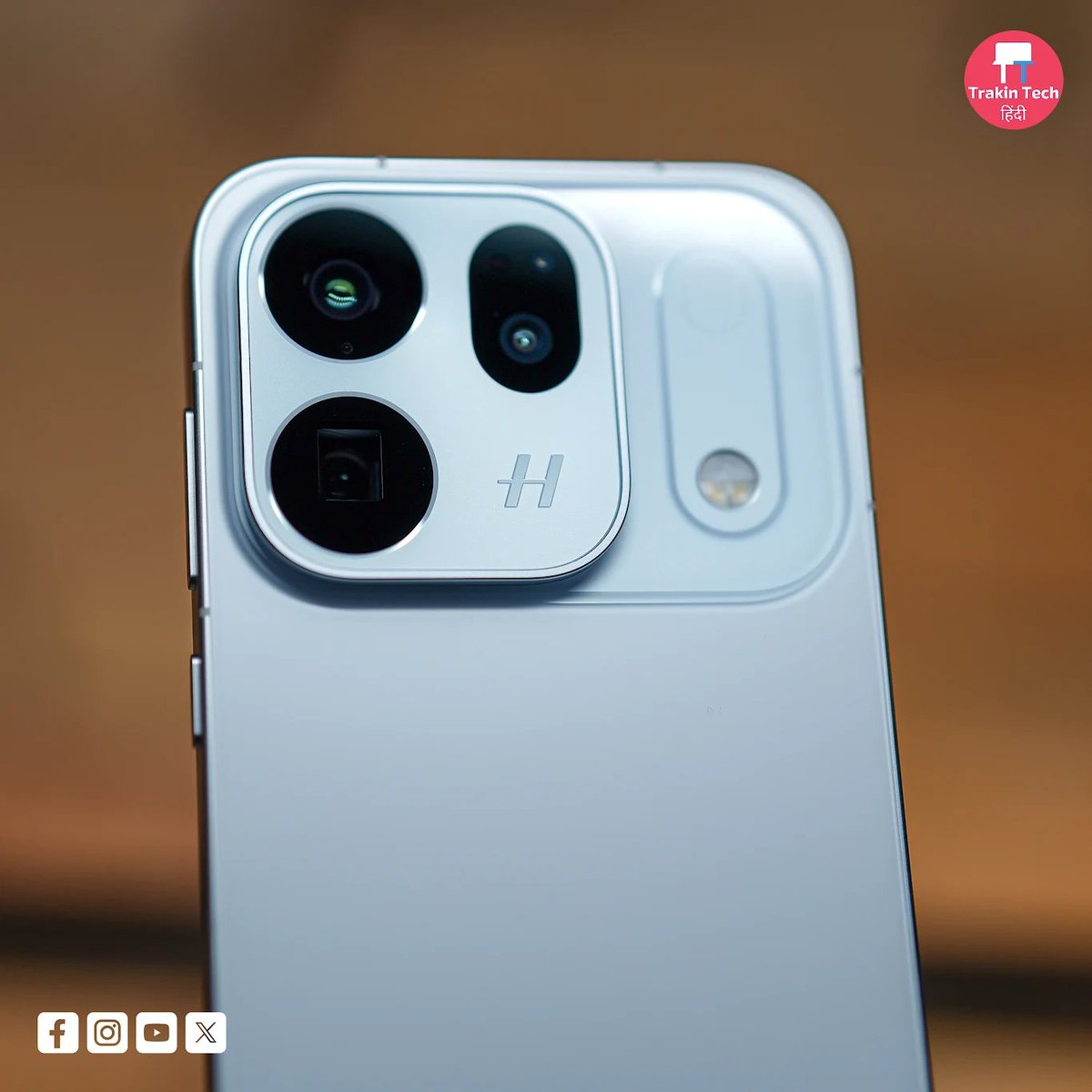 TrakinTech's tweet photo. On a scale of 1 to 10, rate the design of the OPPO Find X10 Series 🔥 https://t.co/q29hMmhhNq