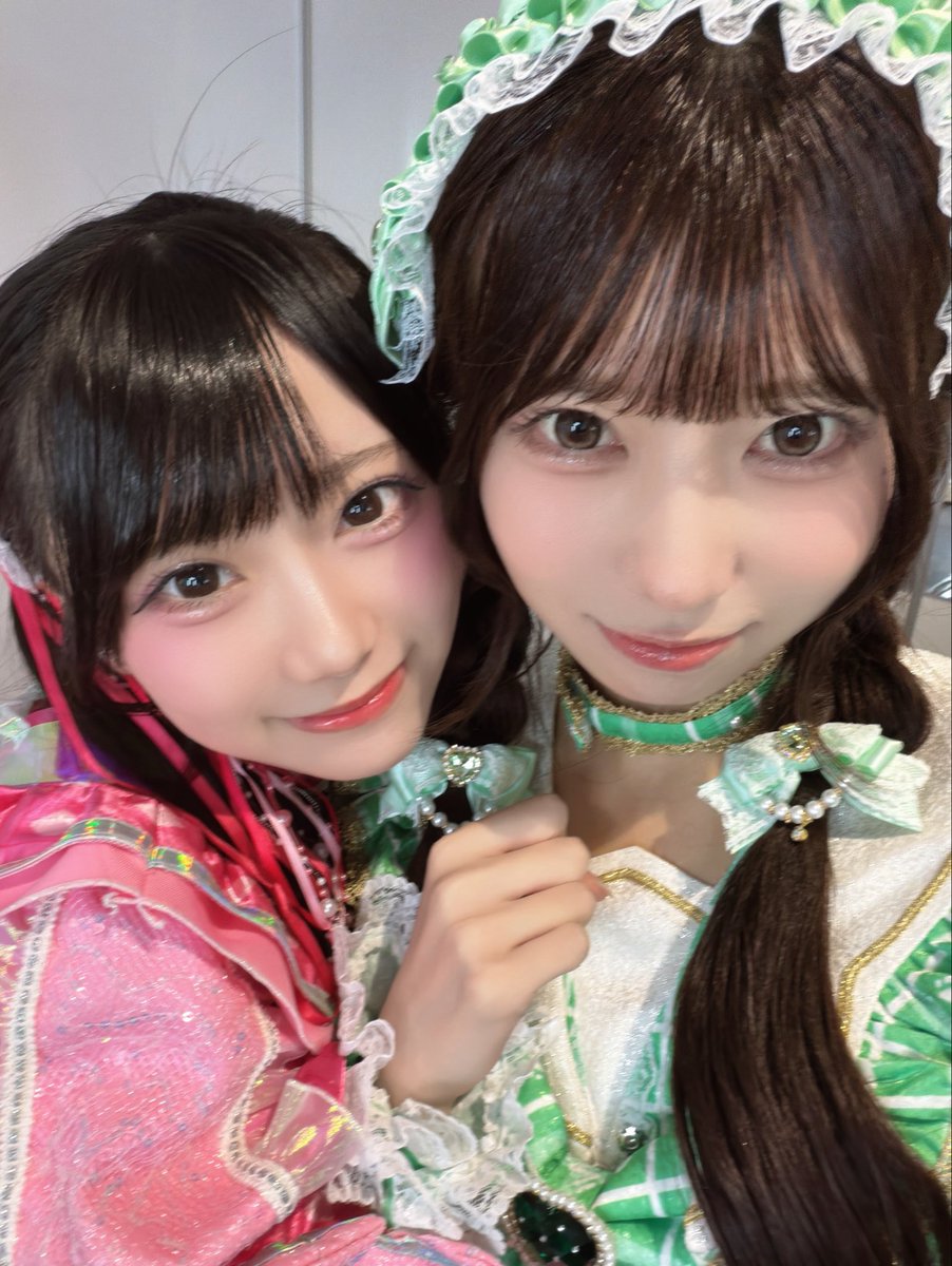 iMiN_aru's tweet photo. あるりとる可愛い？🐱💚🩷 https://t.co/0C7WLTGD63