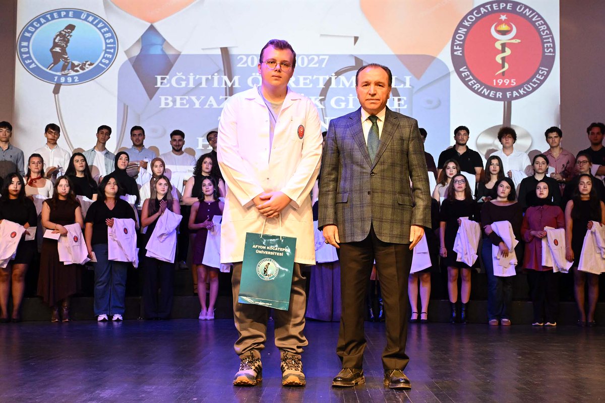 kocatepeuniv's tweet photo. Rektör Prof. Dr. Karakaş’ın Katılımıyla Veteriner Hekim Adayları Beyaz Önlük Giydi.
Haberin devamı için...⬇️

https://t.co/Es5cgx8BYt

@karakas1969
#AfyonKocatepeÜniversitesi https://t.co/ArySi4eUpb