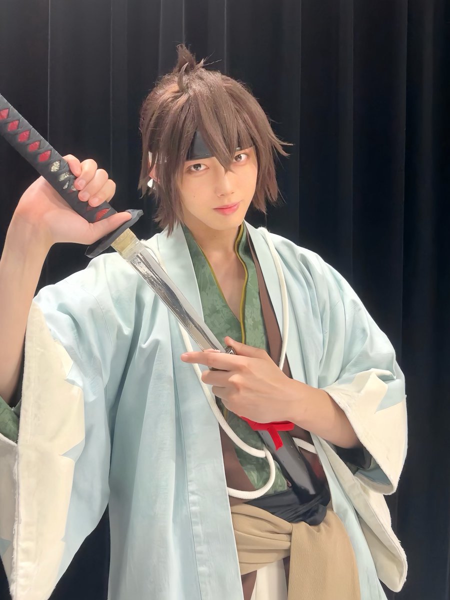 Taiga08270217's tweet photo. ミュージカル『薄桜鬼 真改』黎明録

ご観劇いただきありがとうございました🌸
無事初日を開けることができました。

総司くんとして
お客様の前で剣が触れる喜びを
心から噛み締めています。

千秋楽まで、どうぞよろしくお願いします！
#薄桜鬼 #薄ミュ #黎明録 https://t.co/IWqZKF1d4w