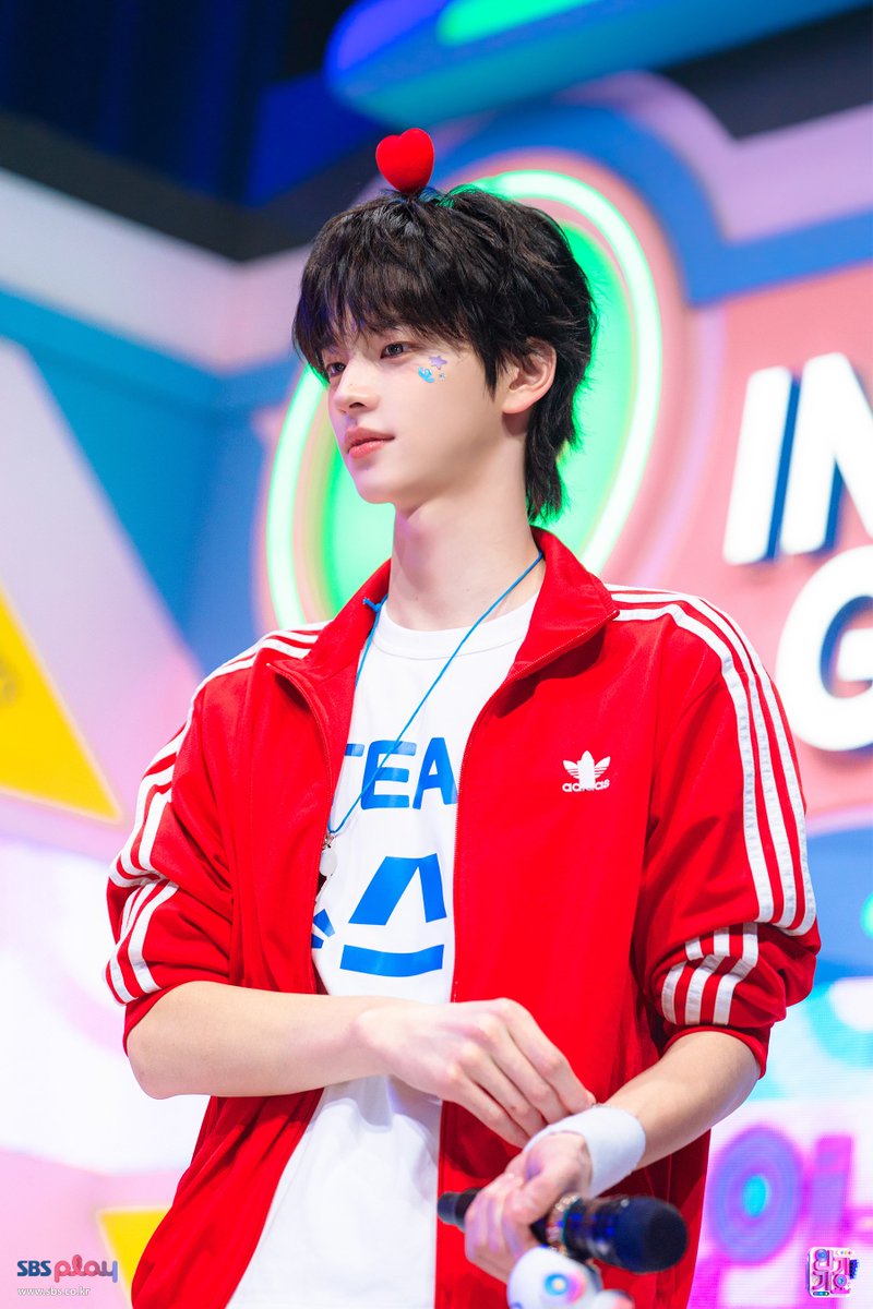 TWS_INTL's tweet photo. [PHOTO] 261016

SBS INKIGAYO ON-SITE PHOTO  — MC #SHINYU (1/2)

#신유 #TWS #투어스 #247WithUs @TWS_PLEDIS https://t.co/Pqr0IZQD7I