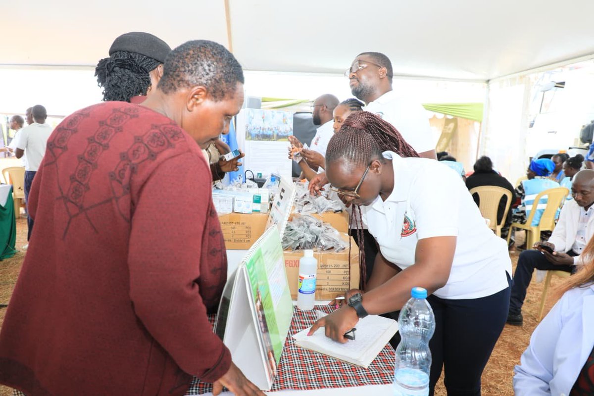 ODIDR_Kenya's tweet photo. MT KENYA CAUCUS TAKES GOVERNMENT SERVICES TO THE PEOPLE THROUGH MLIMA HUDUMA MASHINANI. Mt.Kenya Caucus, bringing together Directors and Heads of Departments from the Mountain region, is taking government services closer to the people through the Mlima Huduma Mashinani. https://t.co/wE5qc5FxCr